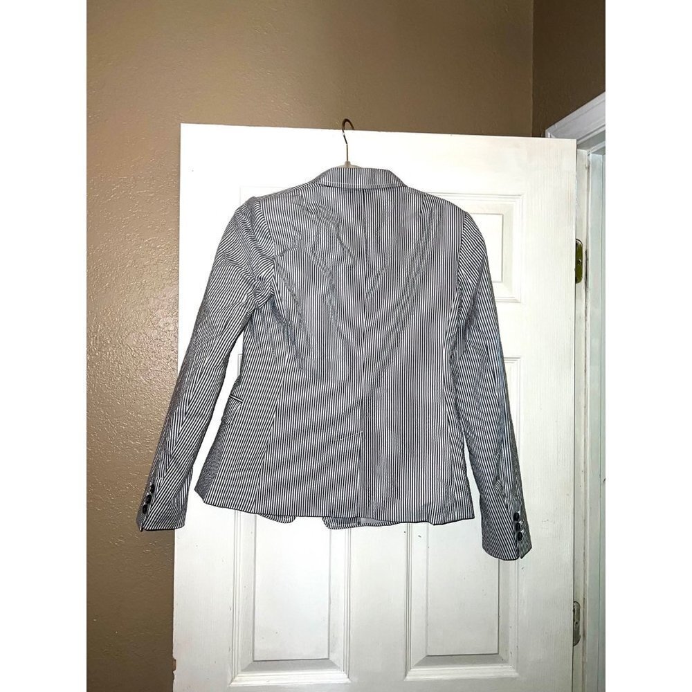 NWT Banana Republic double breasted blazer in seersucker women’s 4 striped $169 - Picture 3 of 3